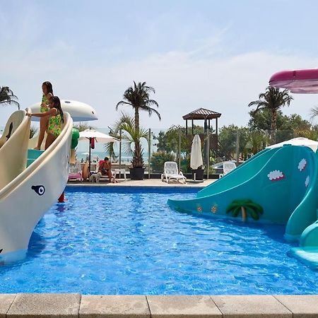 Sunrise Aparthotel Pool & Spa Mamaia Nord Navodari Ngoại thất bức ảnh
