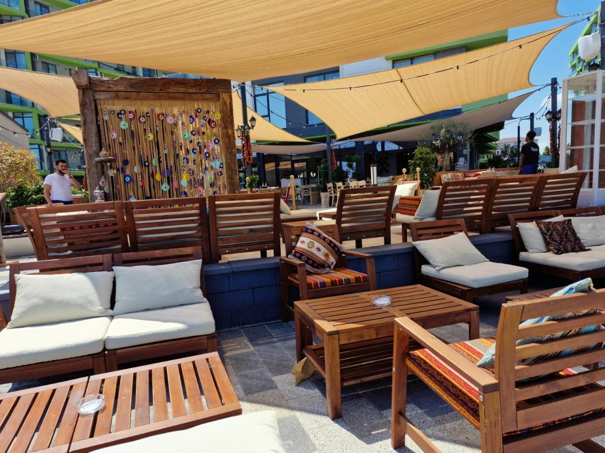 Sunrise Aparthotel Pool & Spa Mamaia Nord Navodari Ngoại thất bức ảnh