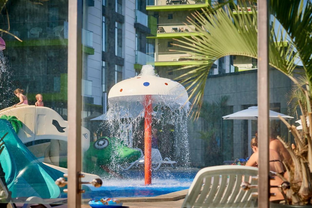 Sunrise Aparthotel Pool & Spa Mamaia Nord Navodari Ngoại thất bức ảnh