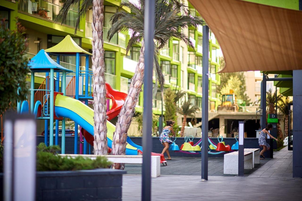 Sunrise Aparthotel Pool & Spa Mamaia Nord Navodari Ngoại thất bức ảnh